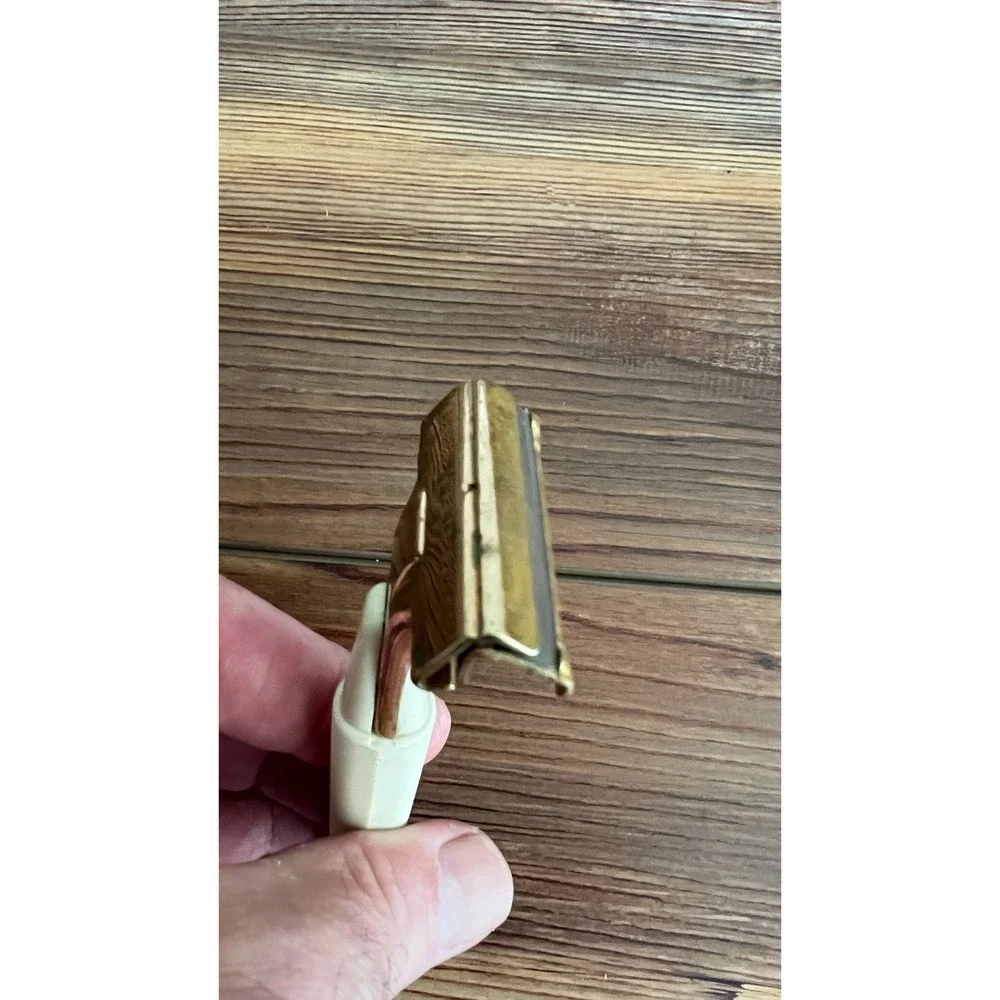 Vintage Schick Eversharp Injector Razor Type J Crown Cream Gold Made in USA